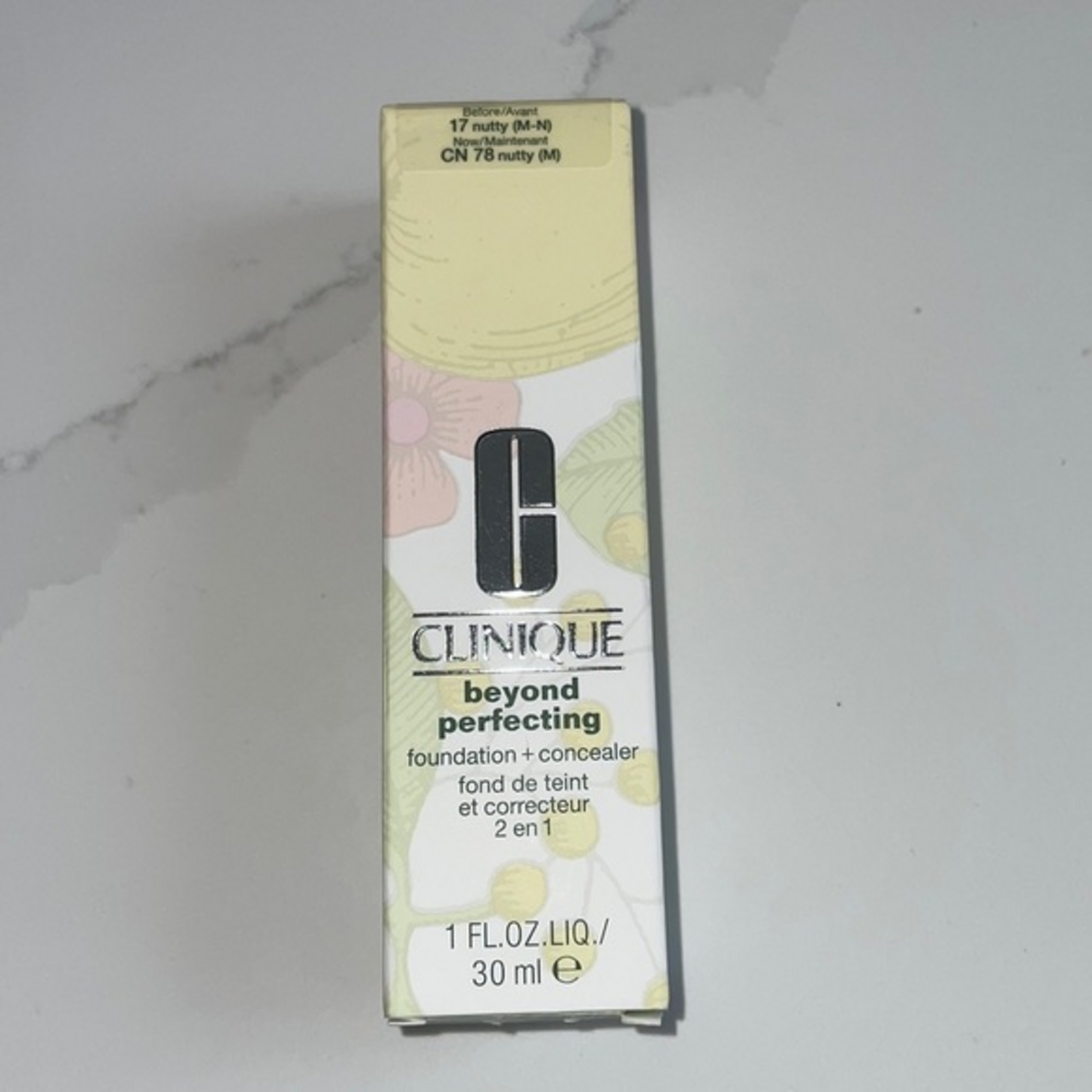 Clinique Beyond Perfecting Foundation + Concealer in Shade Nutty NEW Full‎ Size